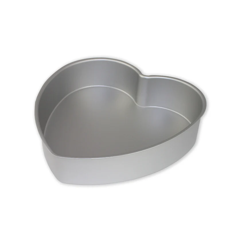 side view of heart shaped cake pan