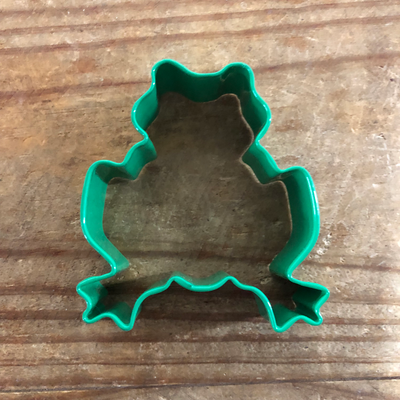 Frog green metal cookie cutter