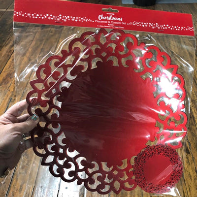 8 pack Christmas lasercut doilies 2 sizes Red