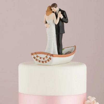 Bride and Groom Rowaway Rowboat couple