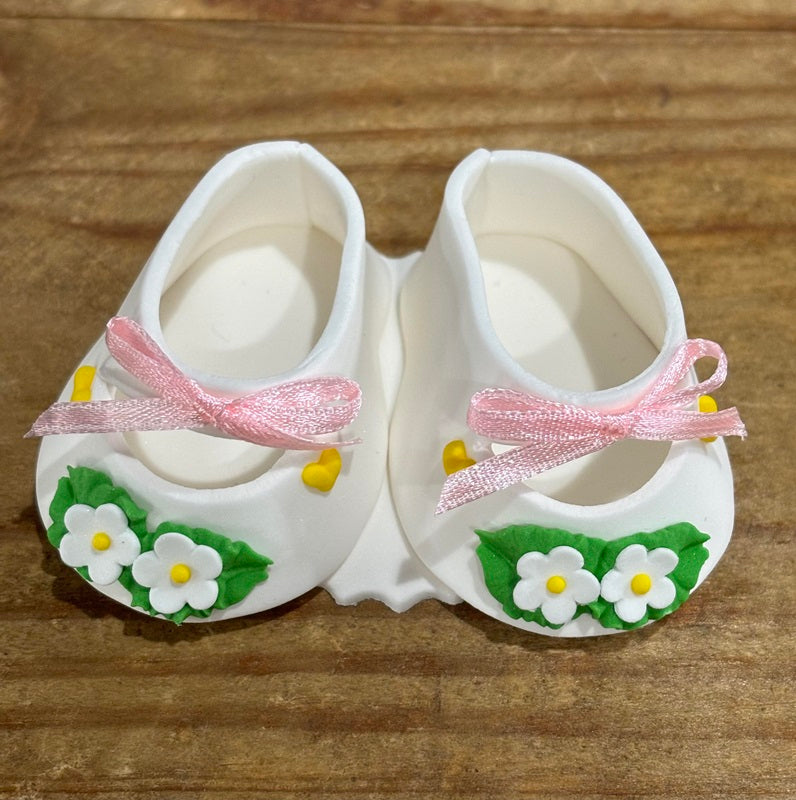 Baby booties sugar icing cake decoration White with pink bows