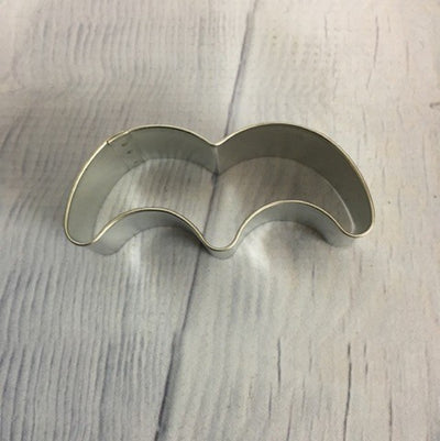 Seagull cookie cutter No 2 (makes great mustache moustache too)