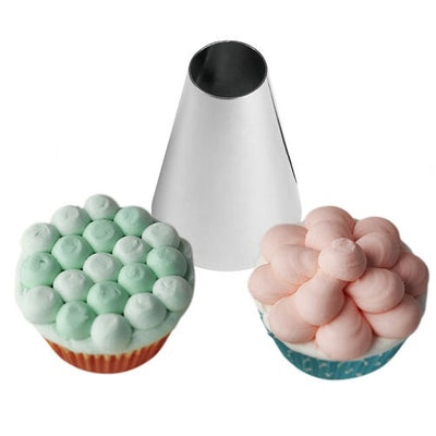 Decorated cupcakes piped using tip 1A