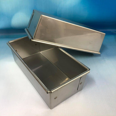 Small loaf pan for bread and cakes