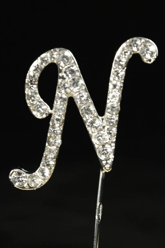 Diamante letter pick N