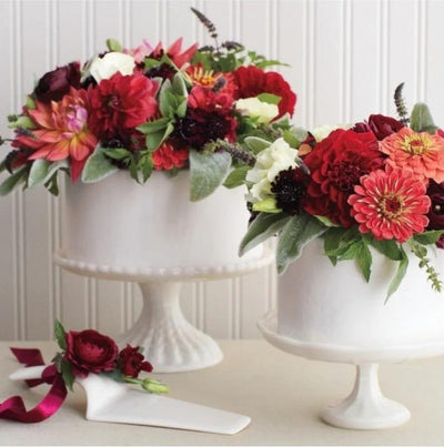 Fresh flowers on cakes Collection Image