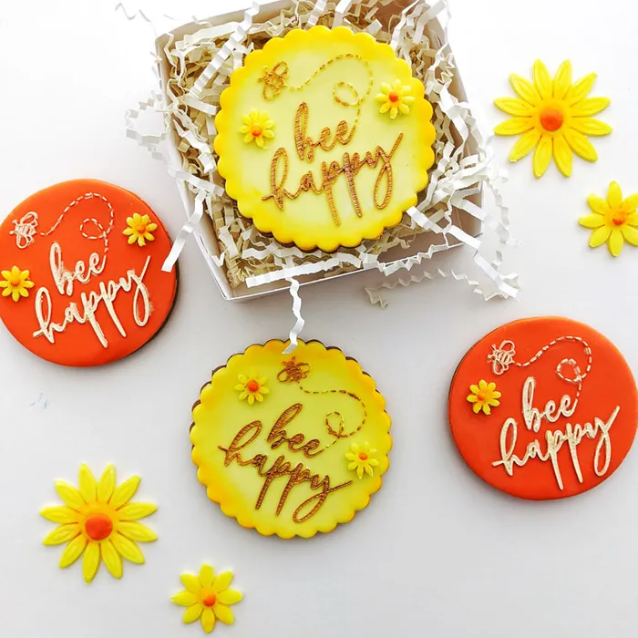example cookies using the bee happy debosser