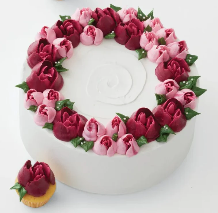 Easy Blooms Russian style piping tip set