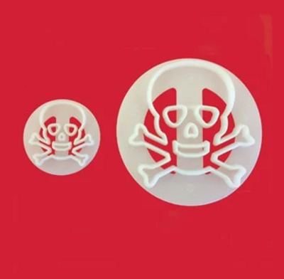 Skull and crossbones cutter set by FMM in 2 sizes
