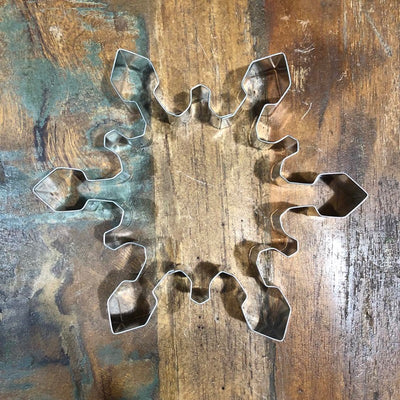 Detailed Snowflake cookie cutter Diamond pointed ends Large