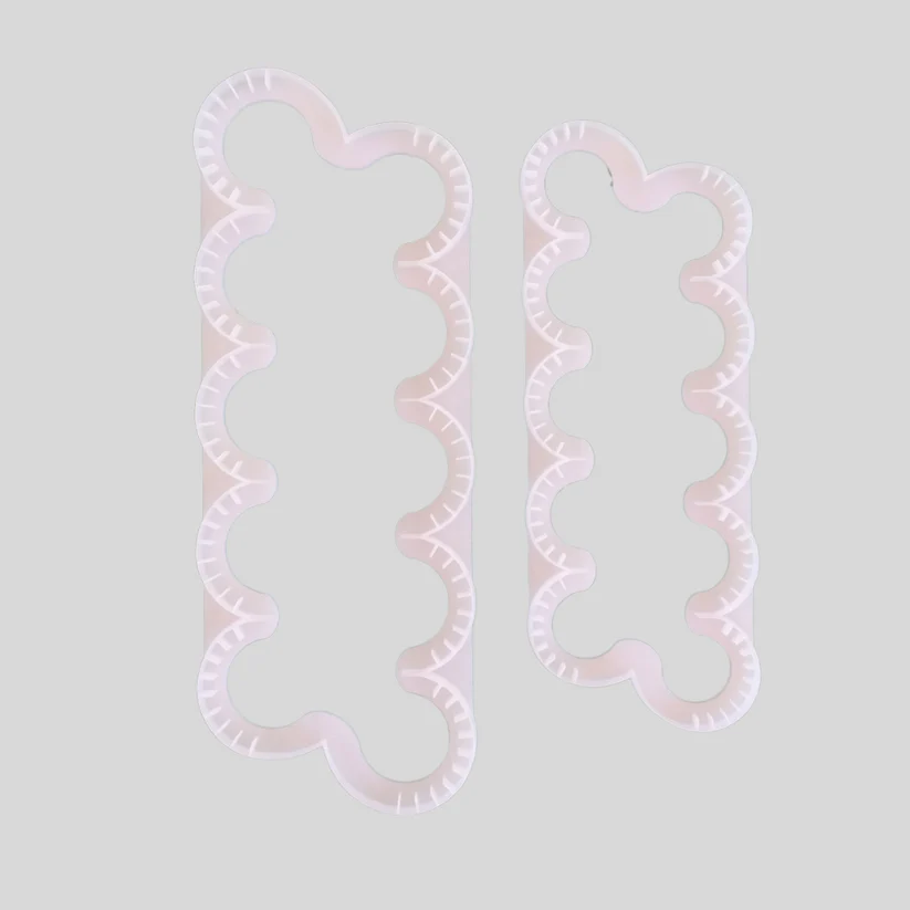 Cutters to make carnation flowers by FMM