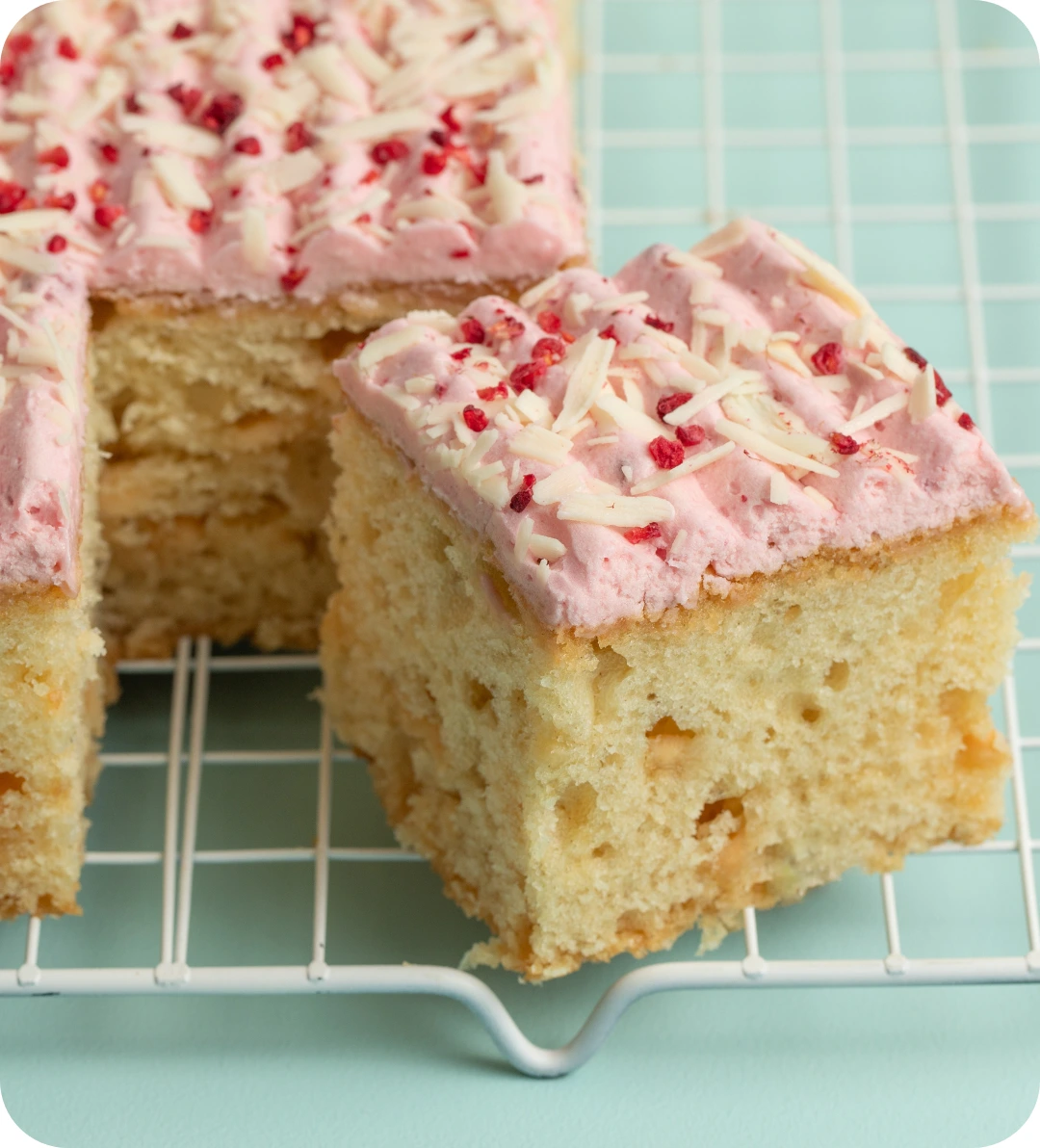cut cake. Whit chocolate with raspberry