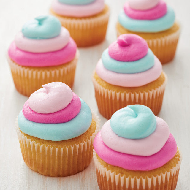 Decorated Cupcakes using tip 2A