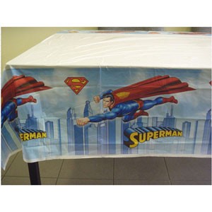 Superman-themed party tablecover featuring an illustration of the superhero in action.