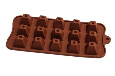 Pyramid silicone chocolate mould