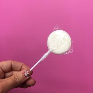 White Swirly lollipop Small (great for drip cakes)