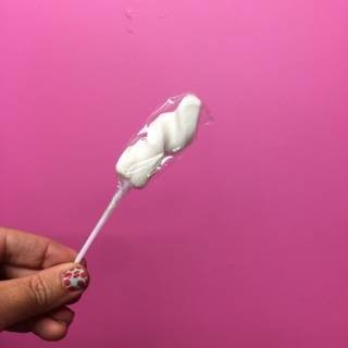 White Ribbon twist lollipop (great for drip cakes)