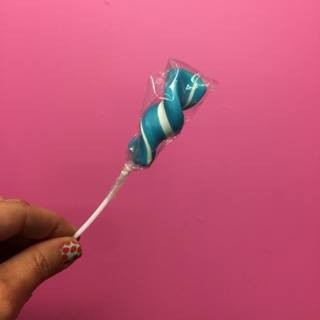 Blue and White Ribbon twist lollipop (great for drip cakes)