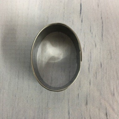 Oval stainless steel cutter