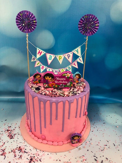 Dora the Explorer cake decorating kit