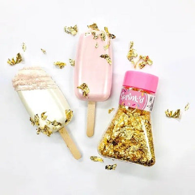 Example of cakesicles decorated with LOOSE GOLD LEAF FLAKES 2G by SPRINK'D
