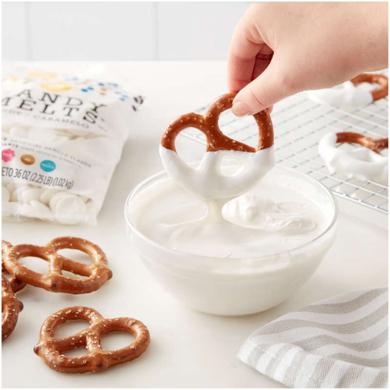 Example of pretzels dipped in bright white candy melts