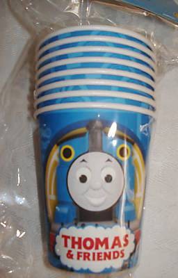 Thomas the tank engine party cups (8)
